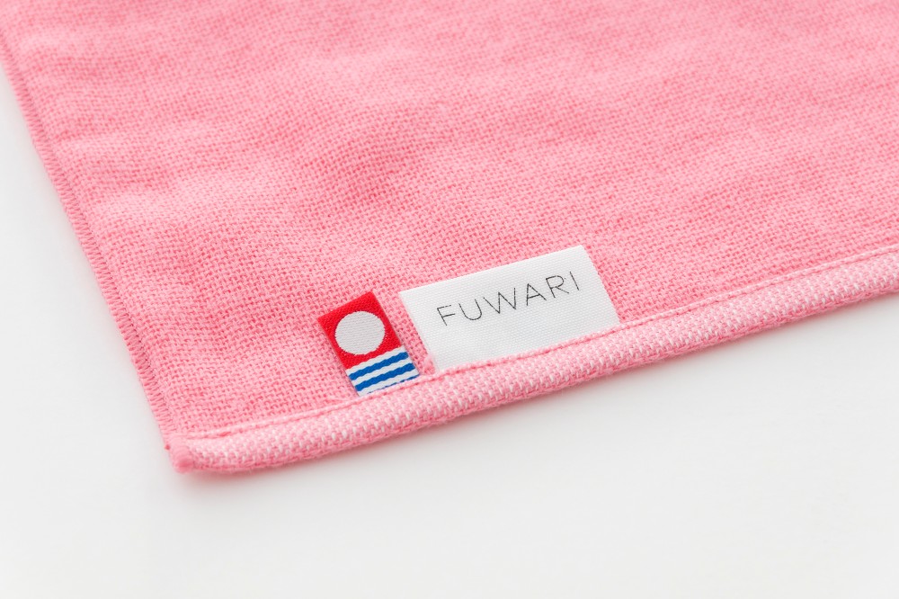 ピンク