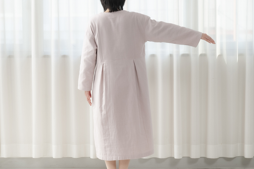 ピンク